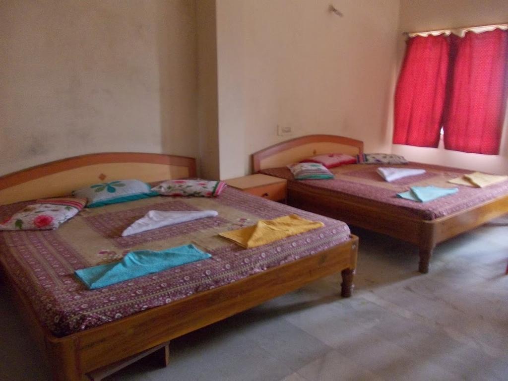 Rishaan Guest House Puri Quarto foto
