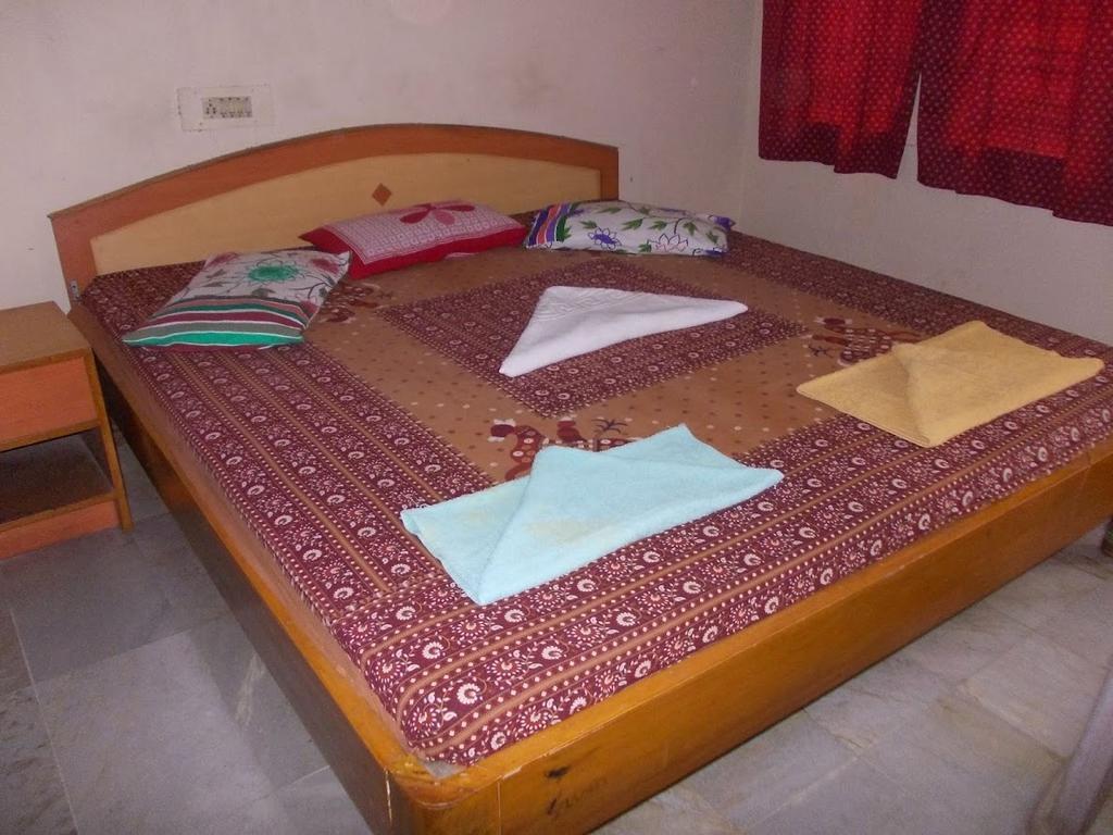 Rishaan Guest House Puri Quarto foto